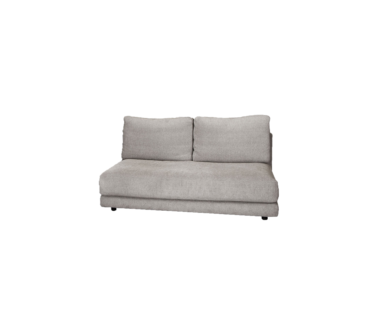 Sofá tapizado en gris claro con dos cojines en la parte trasera, diseñado para la comodidad y una estética moderna. Ideal para arreglos de asientos acogedores.