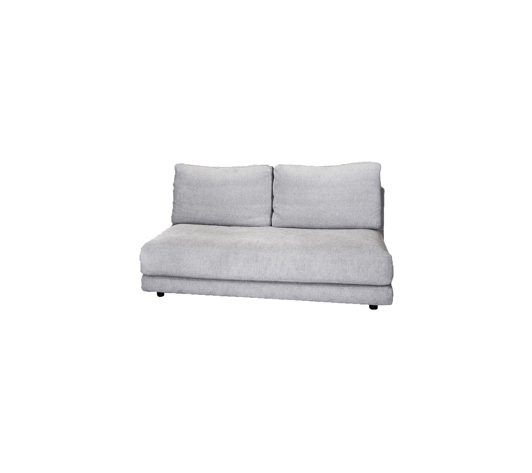 Sofá tapizado gris con dos cojines traseros, que presenta un diseño moderno y elegante. Ideal para realzar espacios acogedores.