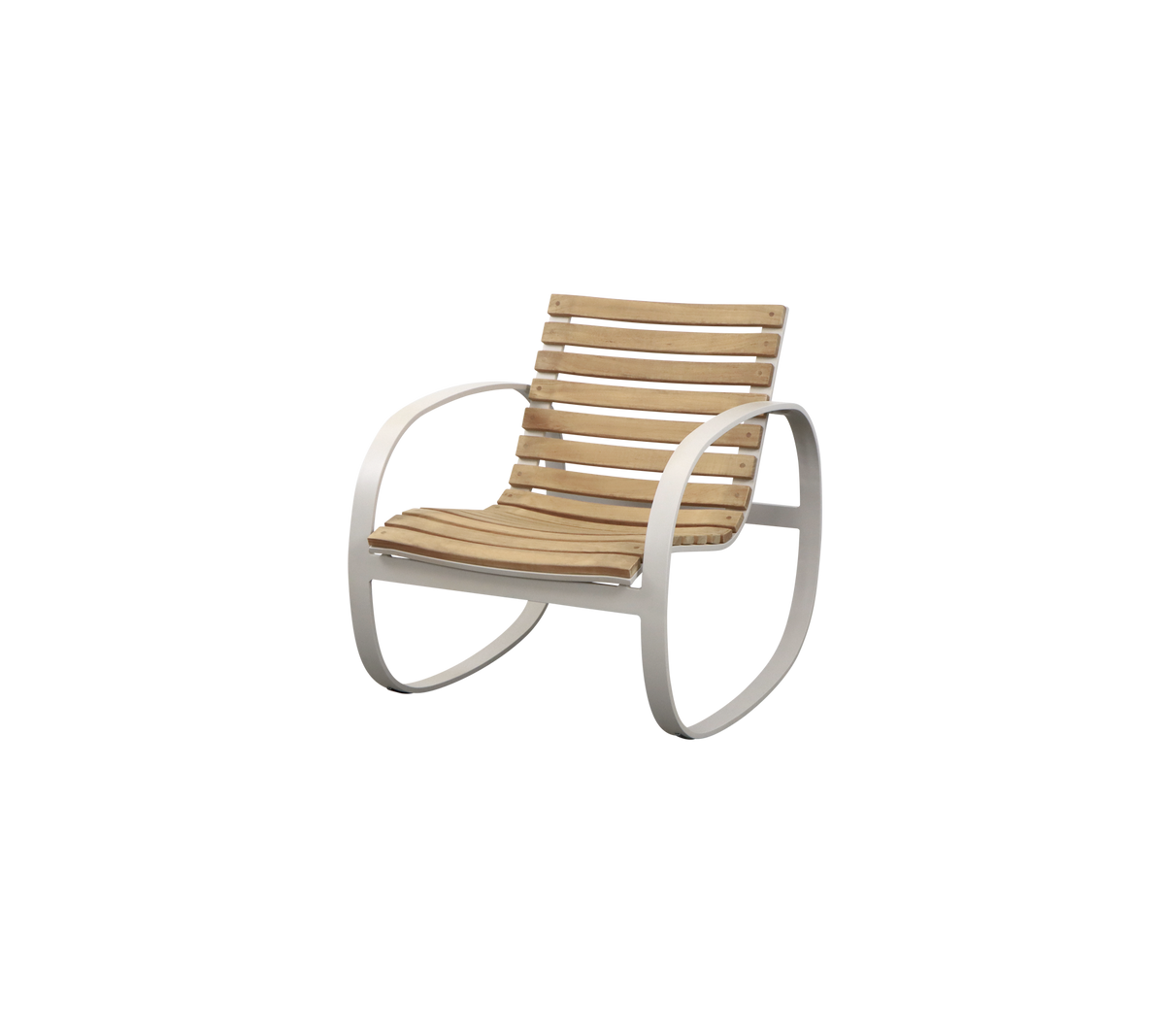 Sillón mecedor elegante con un asiento de madera en lamas y un marco de metal curvado y elegante. Ideal para un asiento relajado y cómodo.