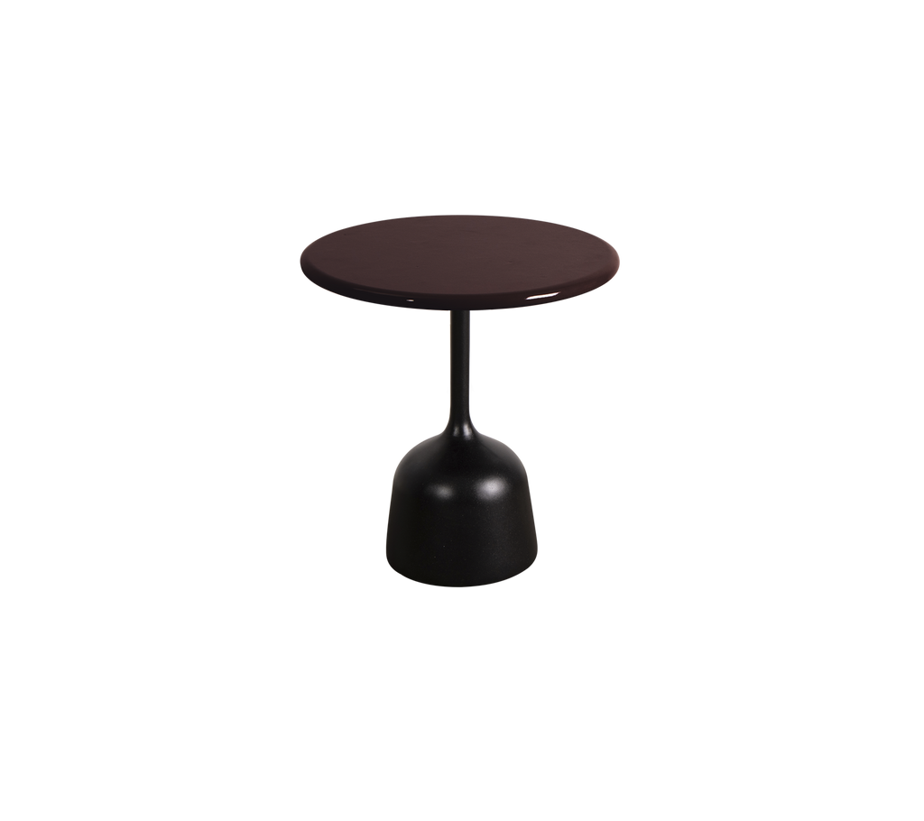 Mesa redonda de Burgundy con una base elegante.