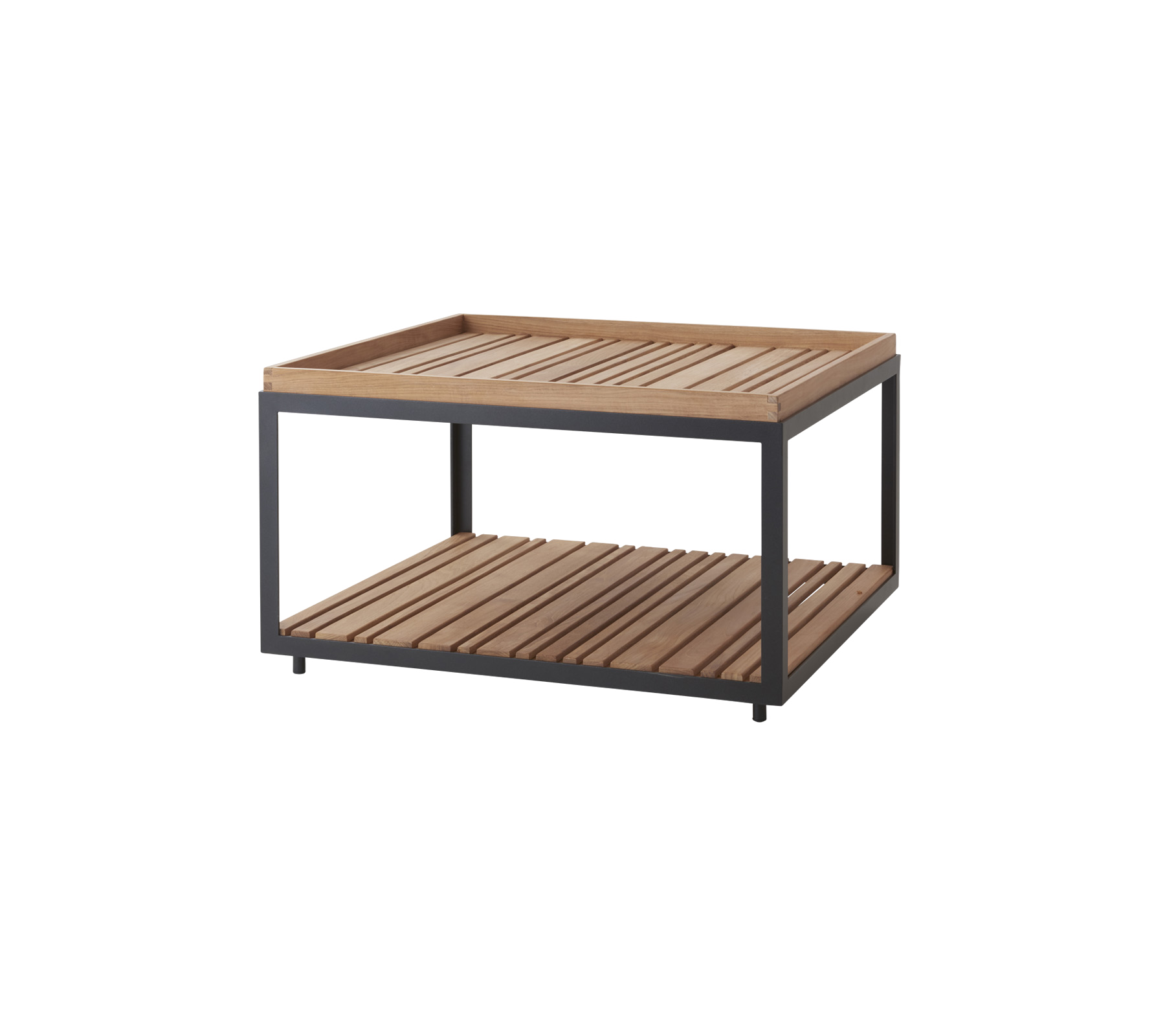 Mesa de tablones de madera con un marco de metal moderno, que cuenta con una estantería abierta para almacenamiento o exhibición adicional.