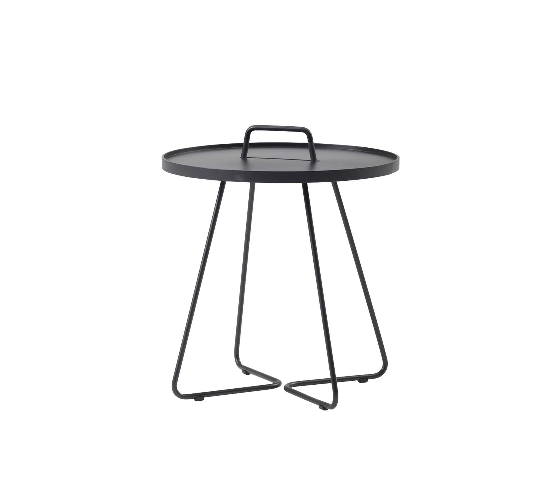 Mesa redonda negra con una superficie plana y un mango, sostenida por una base de alambre elegante. Ideal para un uso versátil en varios entornos.