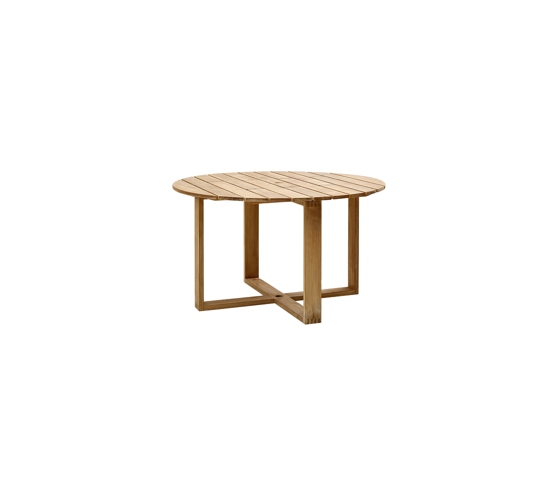 Mesa de café redonda de madera con superficie de listones y una base geométrica única, que exhibe un acabado natural y un diseño contemporáneo.