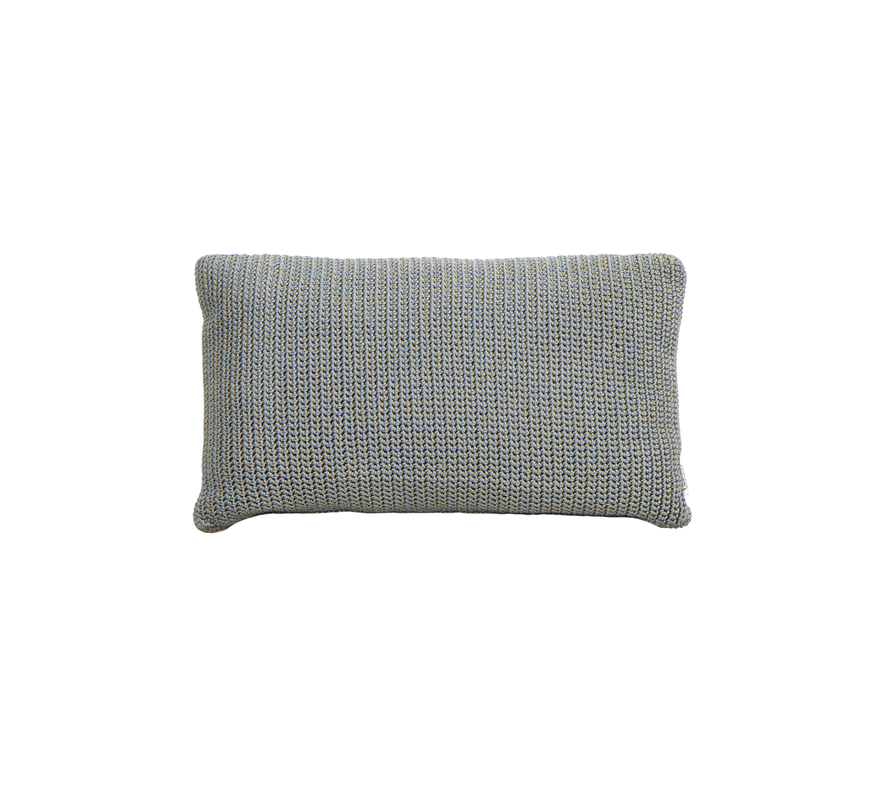 Cojín rectangular en una tela suave y texturada, con un color gris claro que añade un toque acogedor a cualquier espacio.