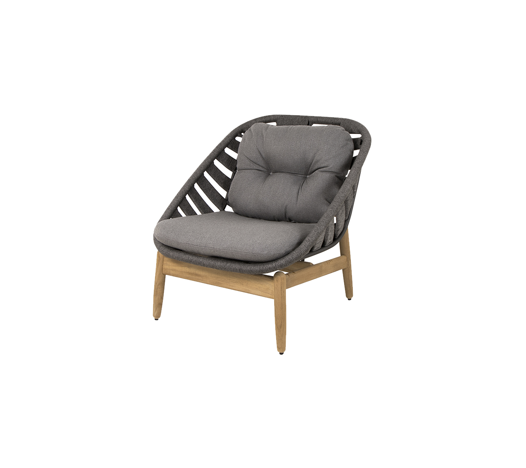 Silla elegante con asiento acolchado en gris y un marco de madera, con un diseño tejido único para la decoración moderna.