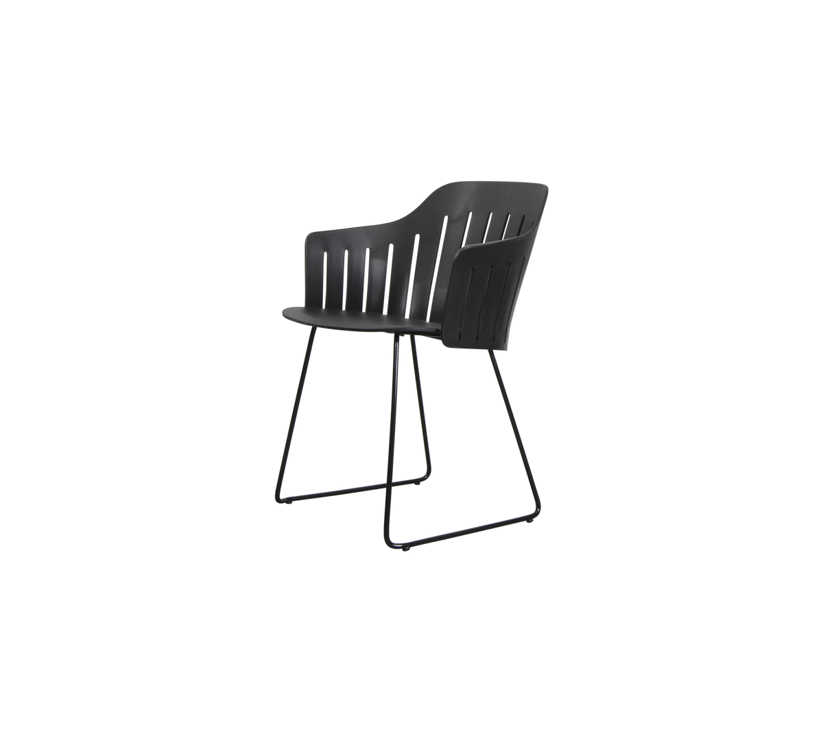 Silla elegante con un diseño aerodinámico, respaldo curvado y patas de metal robustas, ideal para una seating moderna.