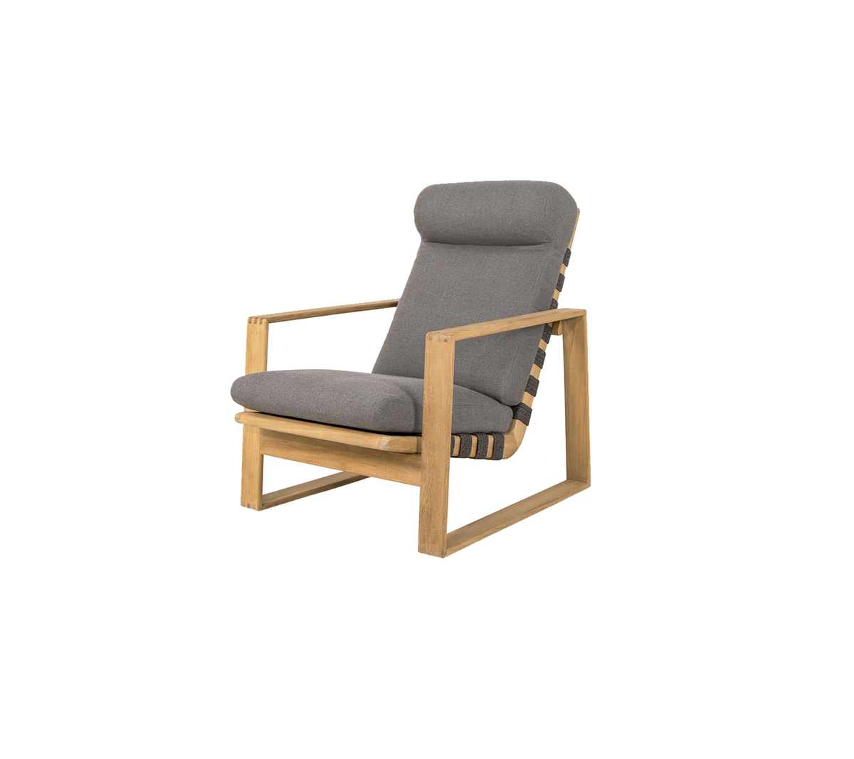 Silla elegante con un marco de madera y cómodos cojines grises, perfecta para relajarse y para una decoración moderna.
