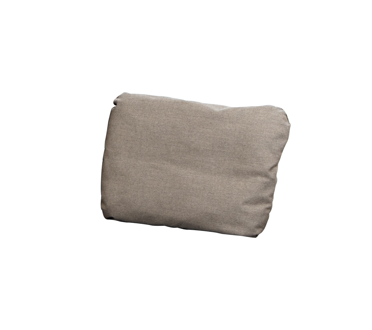 Cojín marrón claro con una textura de tela suave, ligeramente relleno, diseñado para comodidad y estilo en los arreglos de asiento.