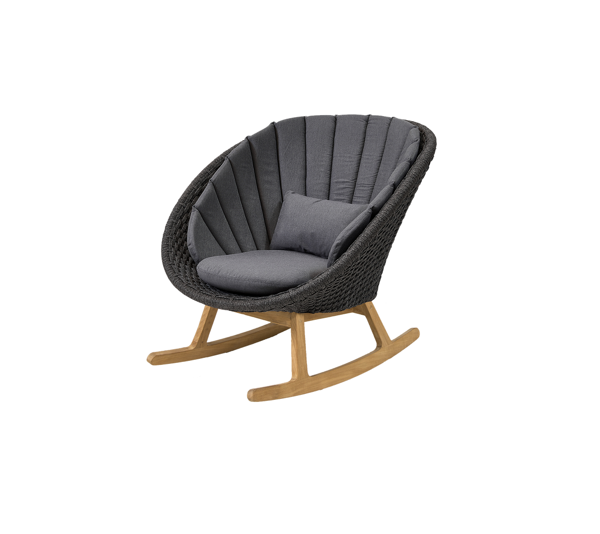 Silla mecedora elegante con un diseño curvado, que cuenta con un cómodo cojín gris y una base de madera natural para un toque moderno.