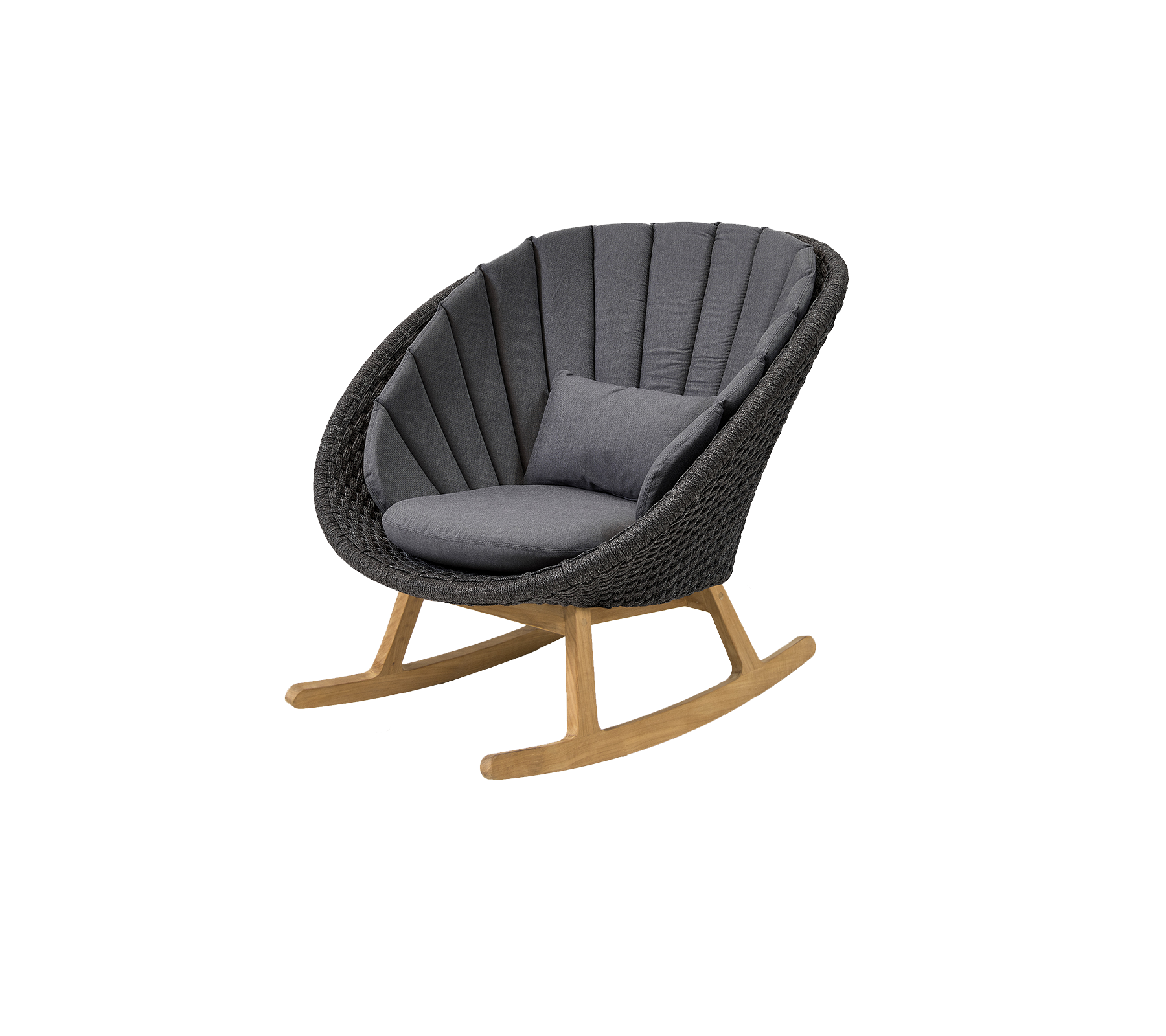 Silla mecedora elegante con un diseño curvado, que cuenta con un cómodo cojín gris y una base de madera natural para un toque moderno.