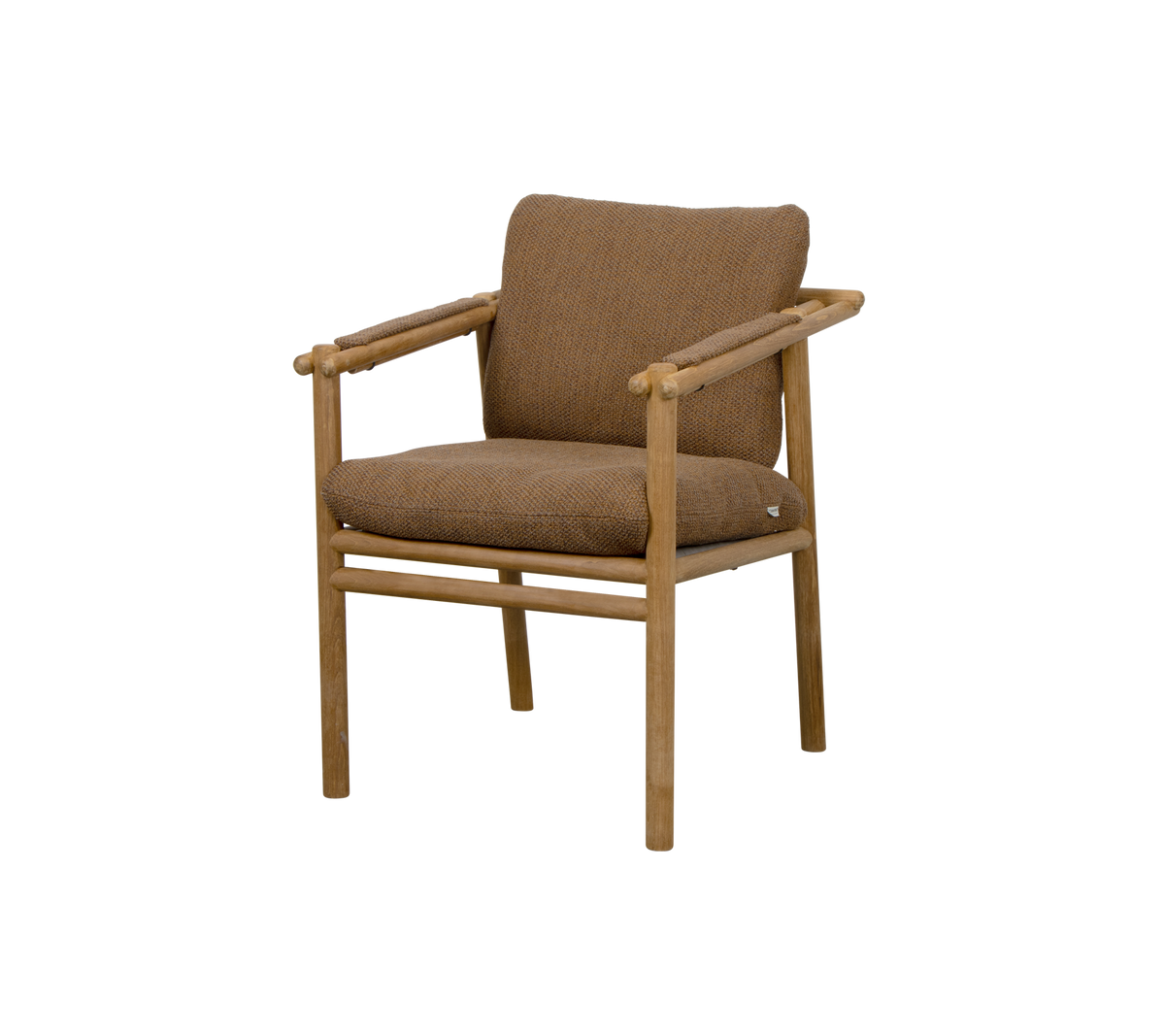 Silla tapizada marrón con reposabrazos de madera y un diseño minimalista, adecuada para diversos entornos.