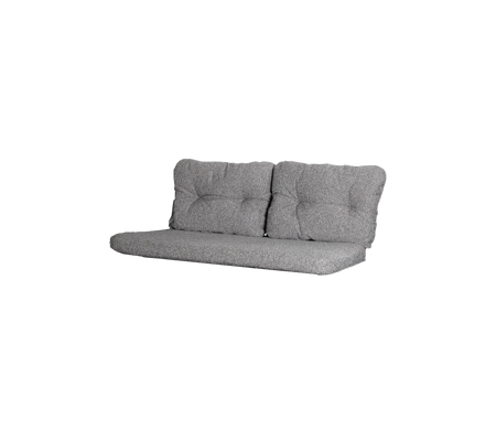 Sofá gris con un diseño capitoné, que presenta un estilo minimalista y líneas limpias, ideal para espacios de vida modernos.