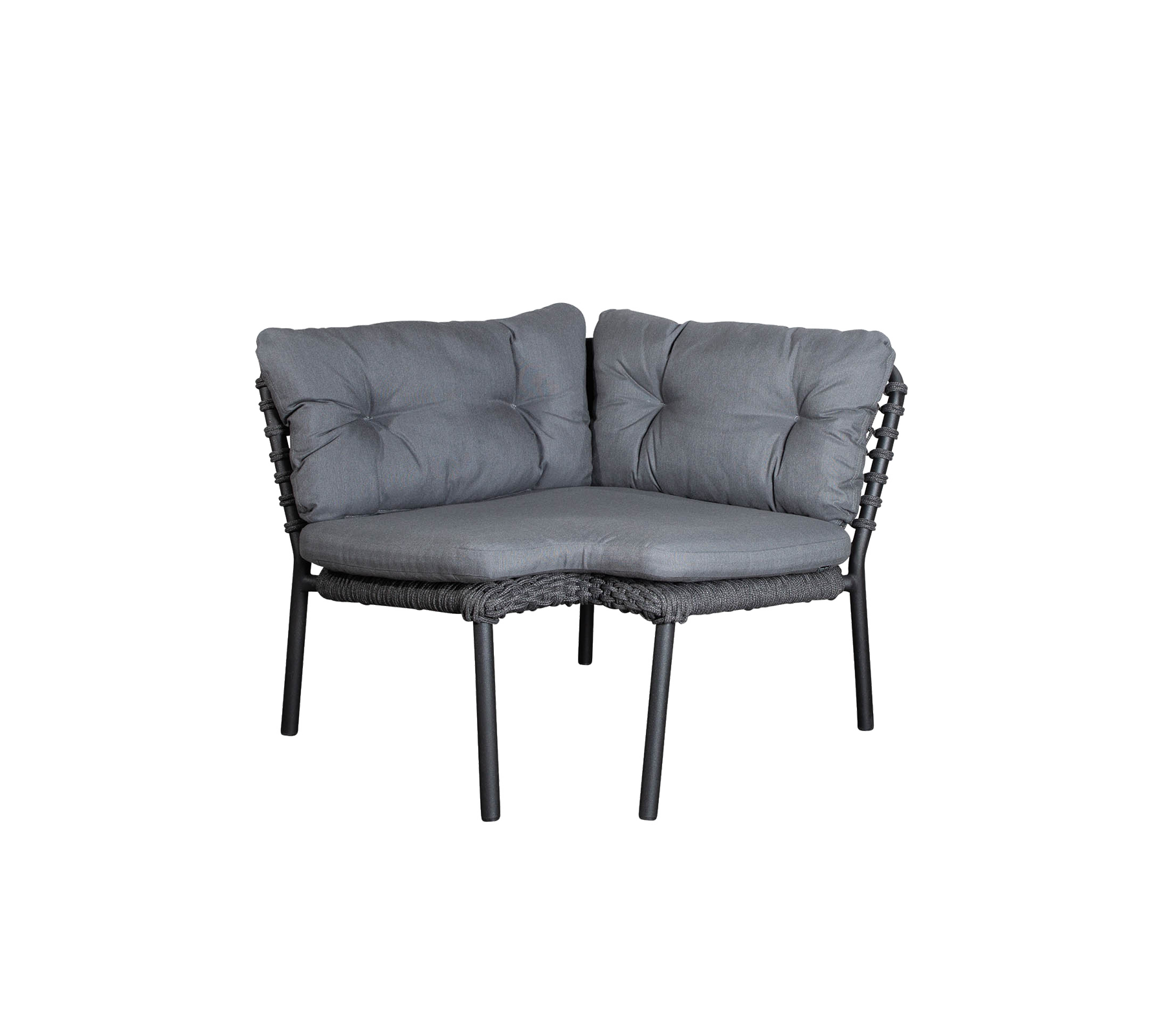 Sofá esquina elegante con un acolchado suave y un marco de mimbre resistente, perfecto para mejorar la comodidad en cualquier espacio.