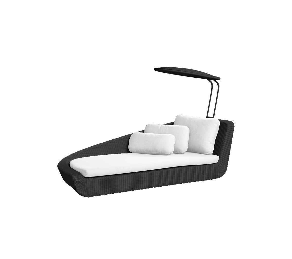 Silla lounge exterior elegante con un diseño elegante, con suaves cojines blancos y un toldo protector para comodidad y relajación.