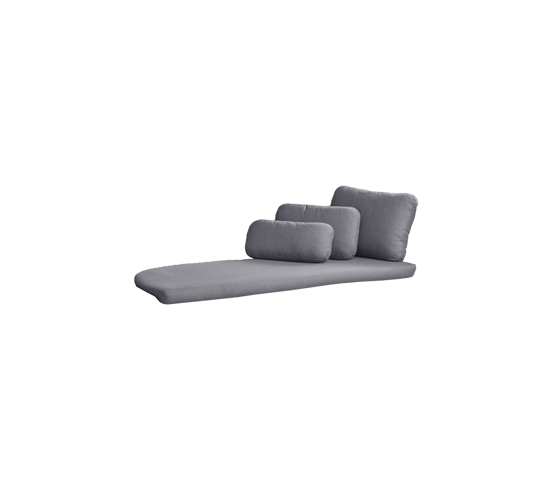 Una silla lounge gris moderna y elegante con tres cojines suaves de diferentes tamaños para mayor comodidad y estilo.