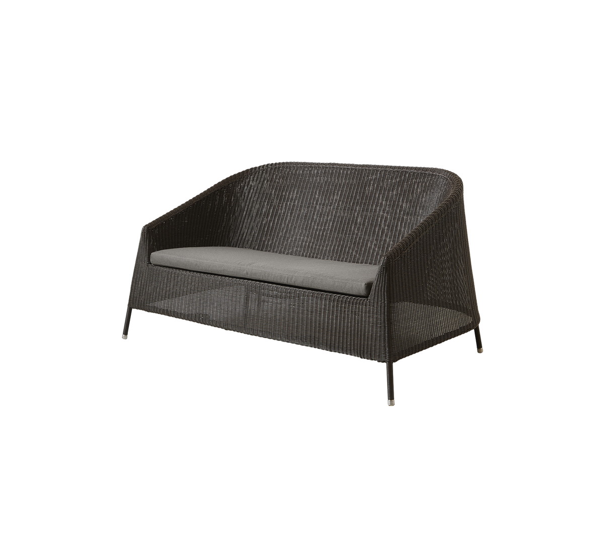 Sofá de dos plazas elegante con un diseño tejido duradero y un cojín gris, perfecto para la relajación y comodidad al aire libre.