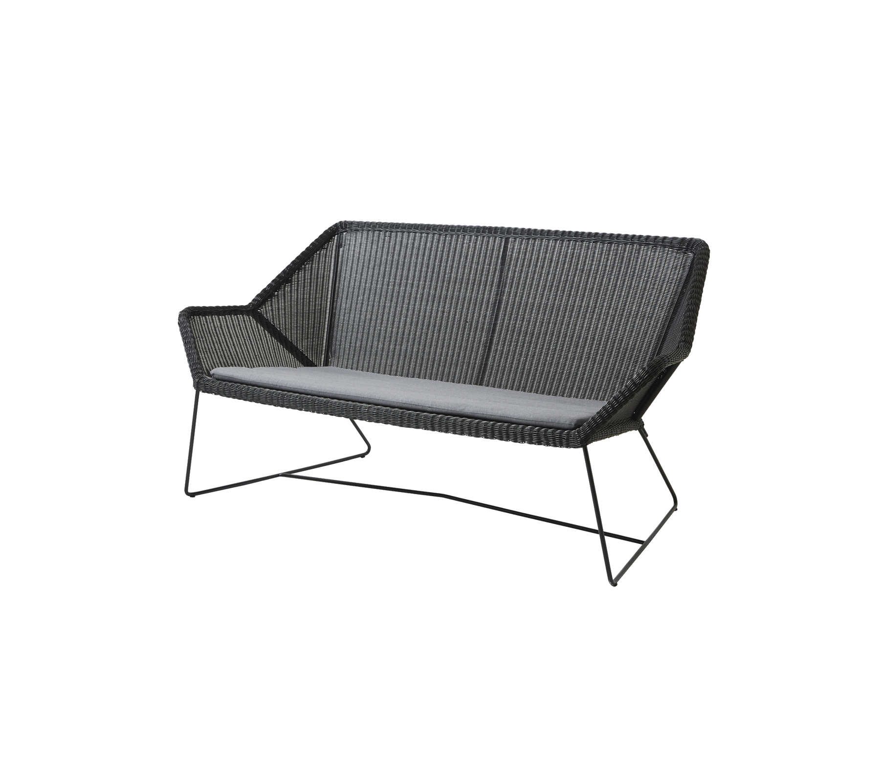 Sofá de dos plazas elegante con un diseño tejido y un cómodo cojín gris, con patas de metal elegantes para soporte.