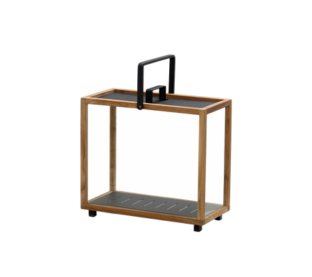Carrito de servir de madera con un mango negro y dos estantes, diseñado para un transporte fácil y un almacenamiento versátil. Ideal para organizar objetos.
