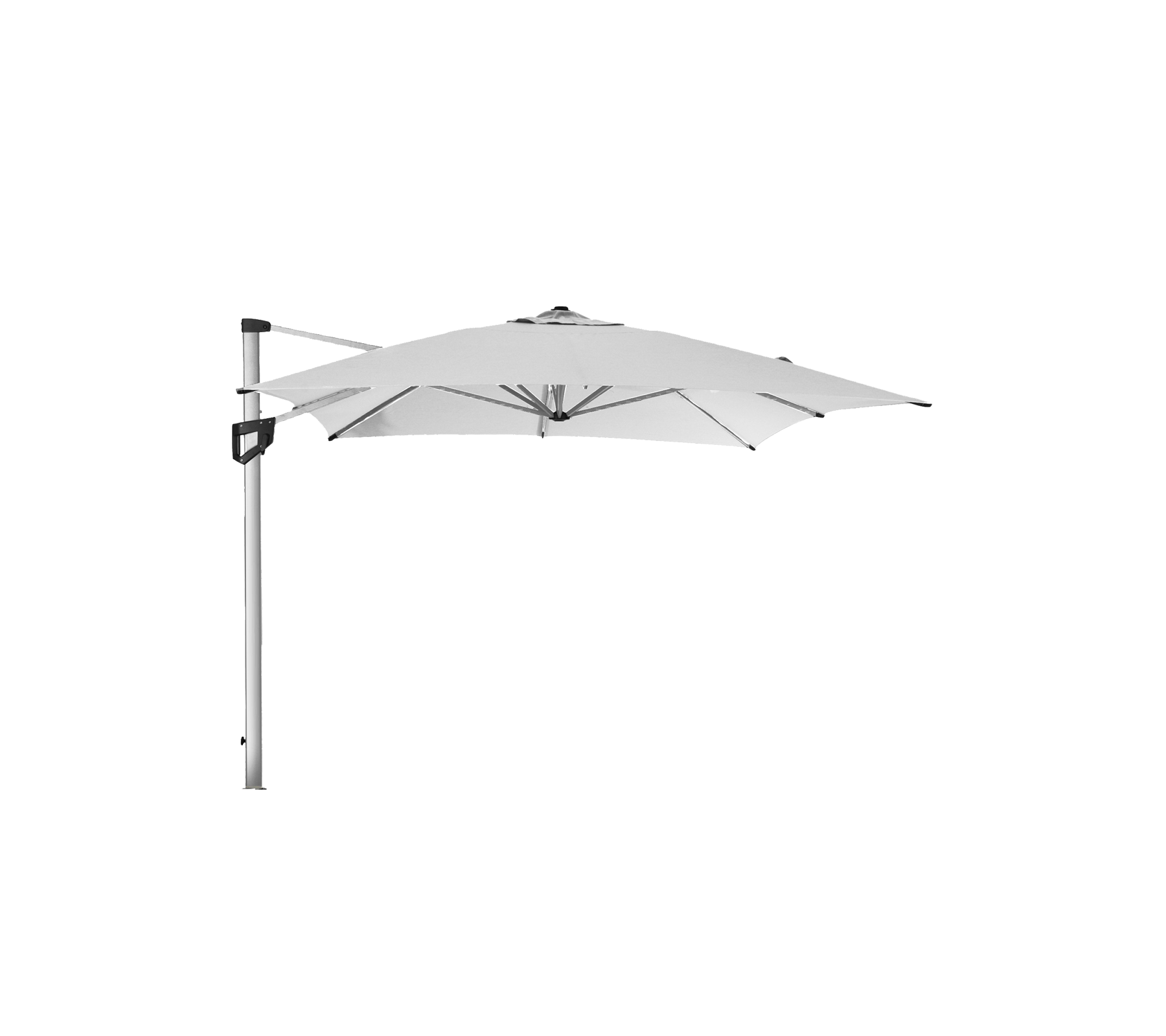 Una sombrilla cantilever elegante y blanca con un robusto poste plateado, que ofrece sombra y estilo para entornos al aire libre.