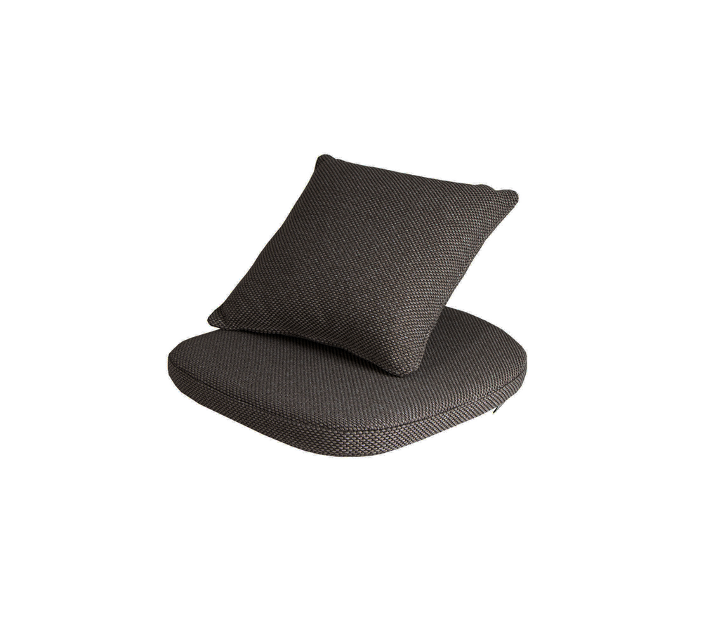 Juego de cojines de color oscuro que incluye un cojín de respaldo cuadrado y un cojín de asiento redondo, diseñado para la comodidad y el estilo.