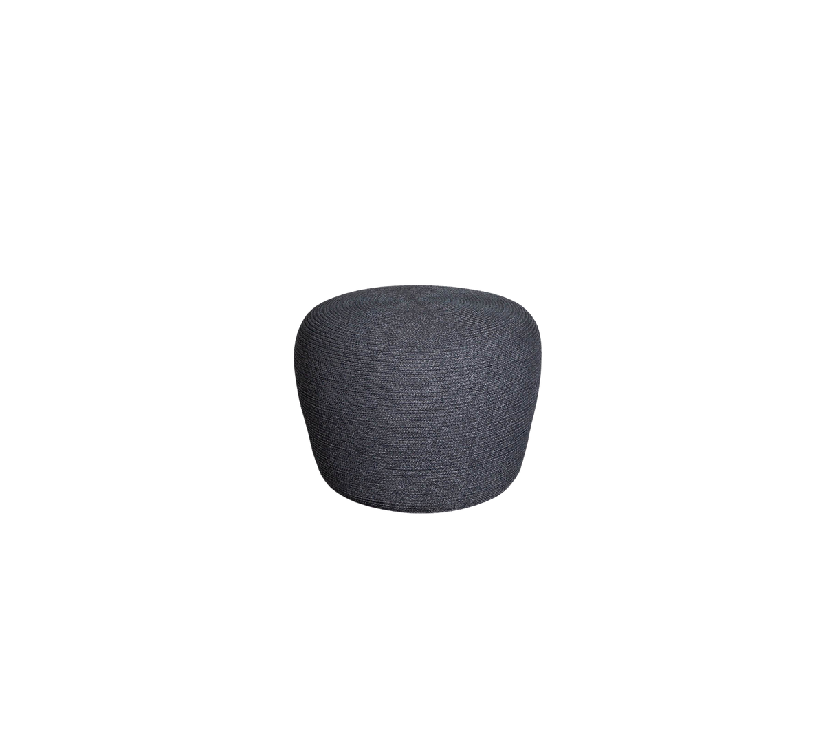 Puf redondo tapizado en un tejido gris oscuro, diseñado para un asiento versátil o para acentuar la decoración.