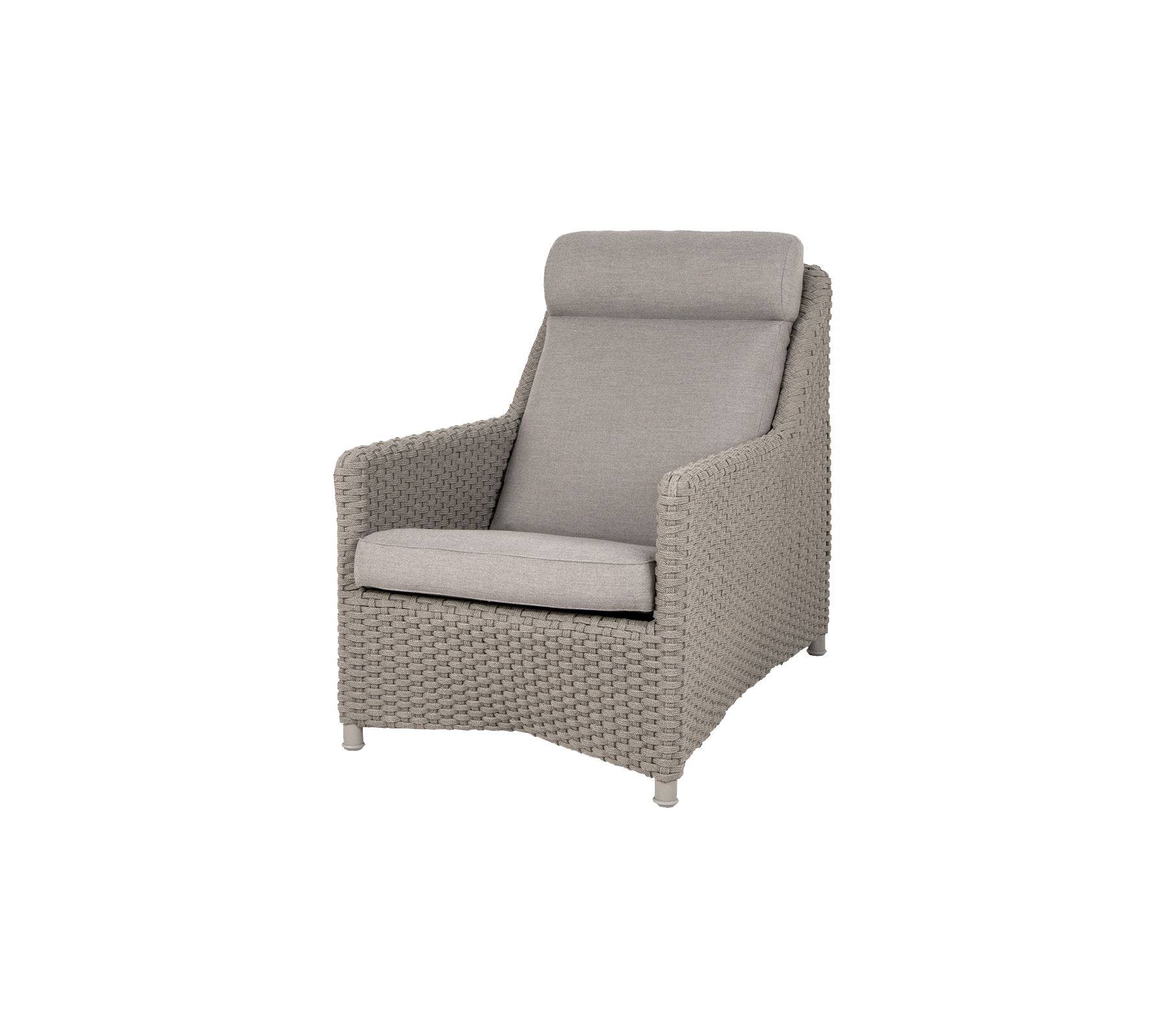 Silla de mimbre con un diseño elegante, con respaldo y asiento acolchados cómodos, diseñada para la relajación y la decoración moderna. Perfecta para descansar y disfrutar del tiempo libre.