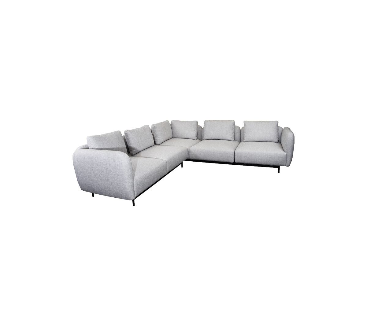 Sofá sectional gris en forma de L con cojines suaves, que presenta líneas limpias y un diseño minimalista para una decoración moderna.