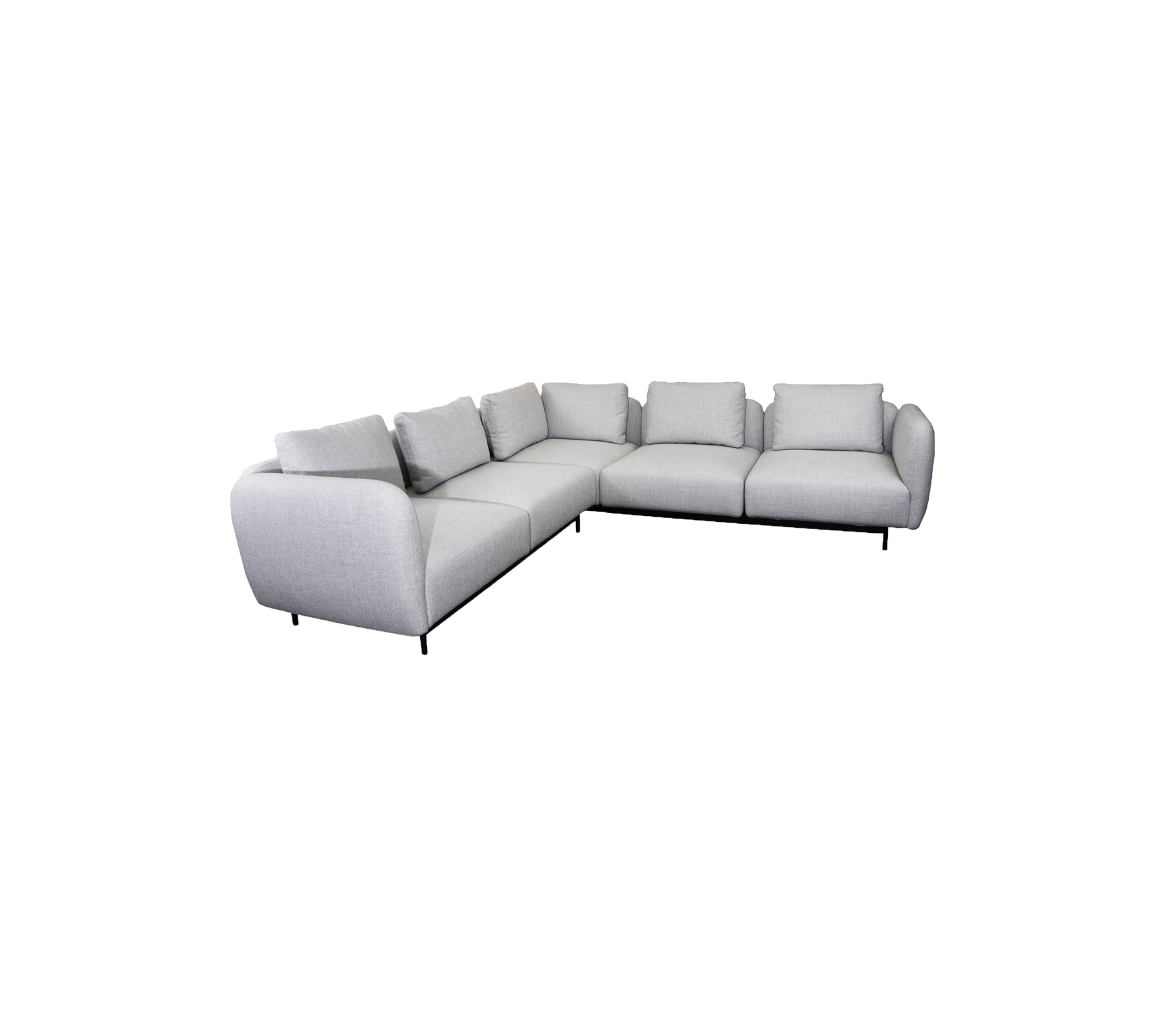 Sofá sectional gris en forma de L con cojines suaves, que presenta líneas limpias y un diseño minimalista para una decoración moderna.