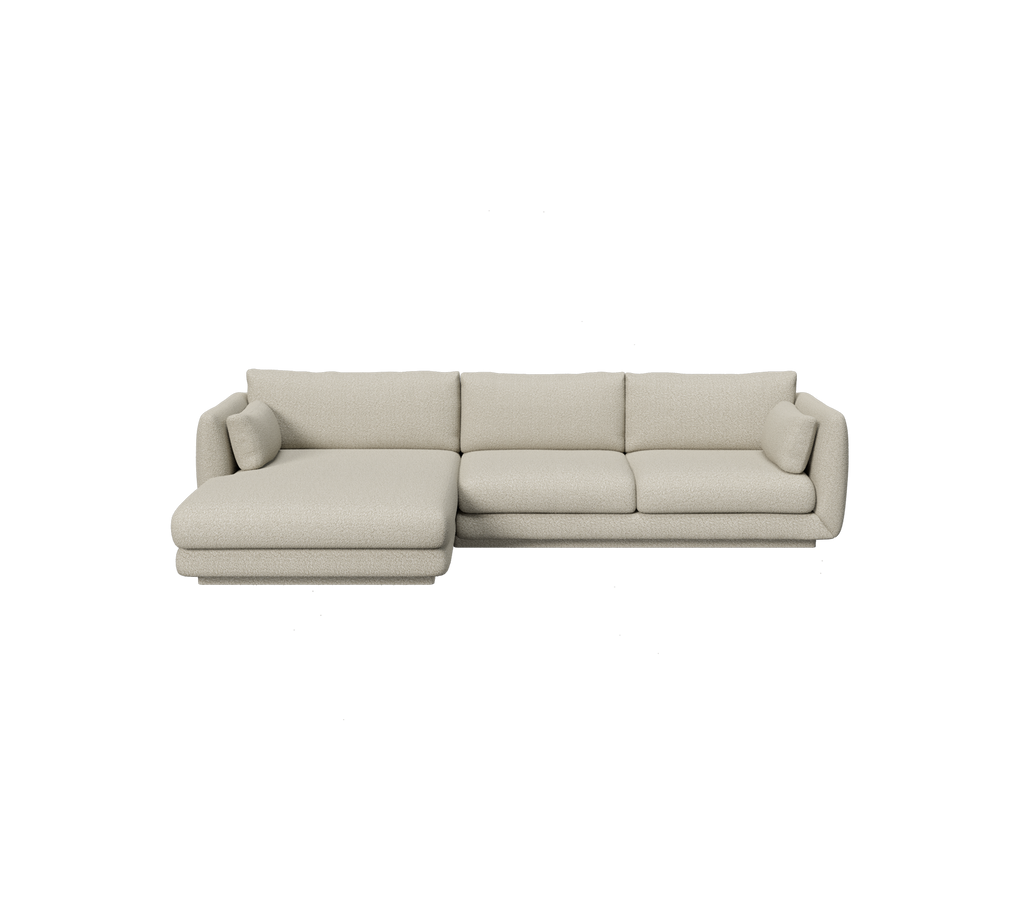 Sofá moderno color marrón claro con diseño de chaise lounge.