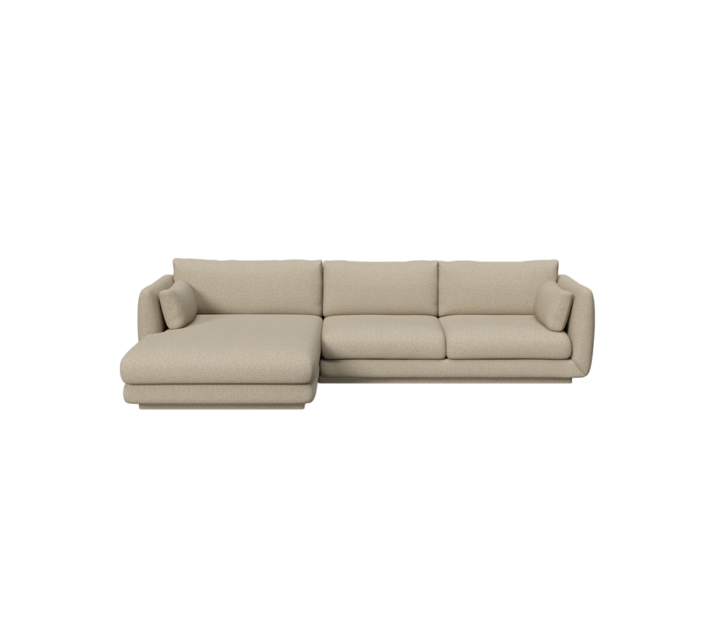 Sofá moderno marrón con una sección chaise para un asiento relajado.