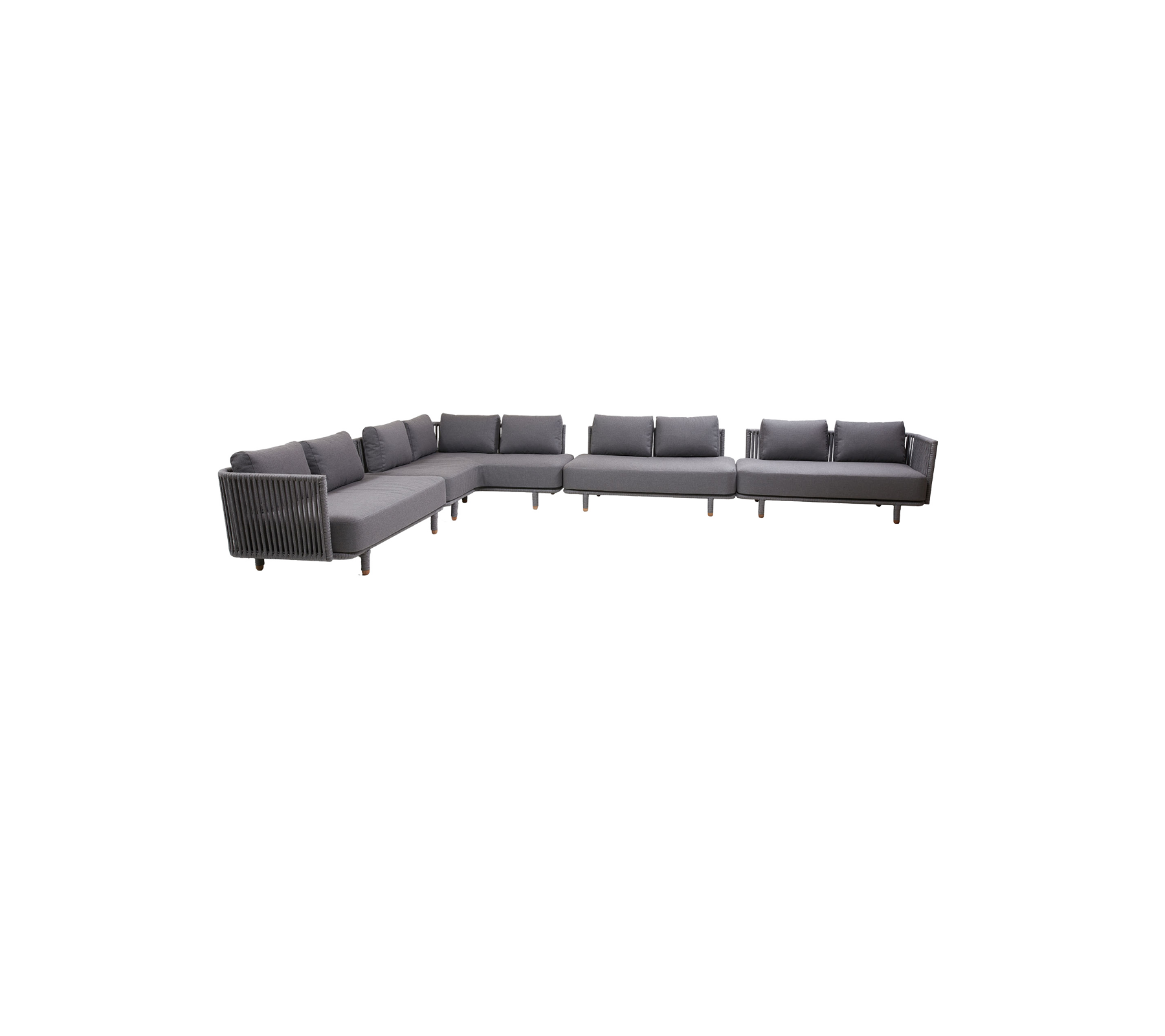 Sofá seccional moderno en diseño en U, tapizado en tela gris con cómodos cojines para una experiencia de asiento acogedora.