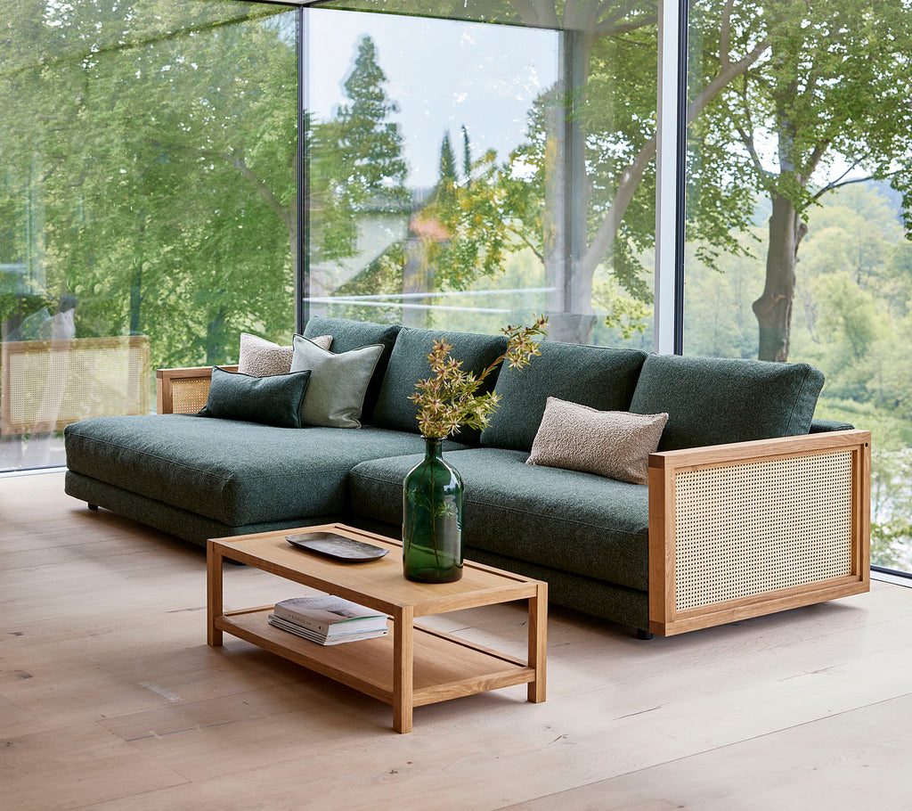 Scale sofá para dos personas con camastro doble, descansabrazo & mesa, izquierda (3)